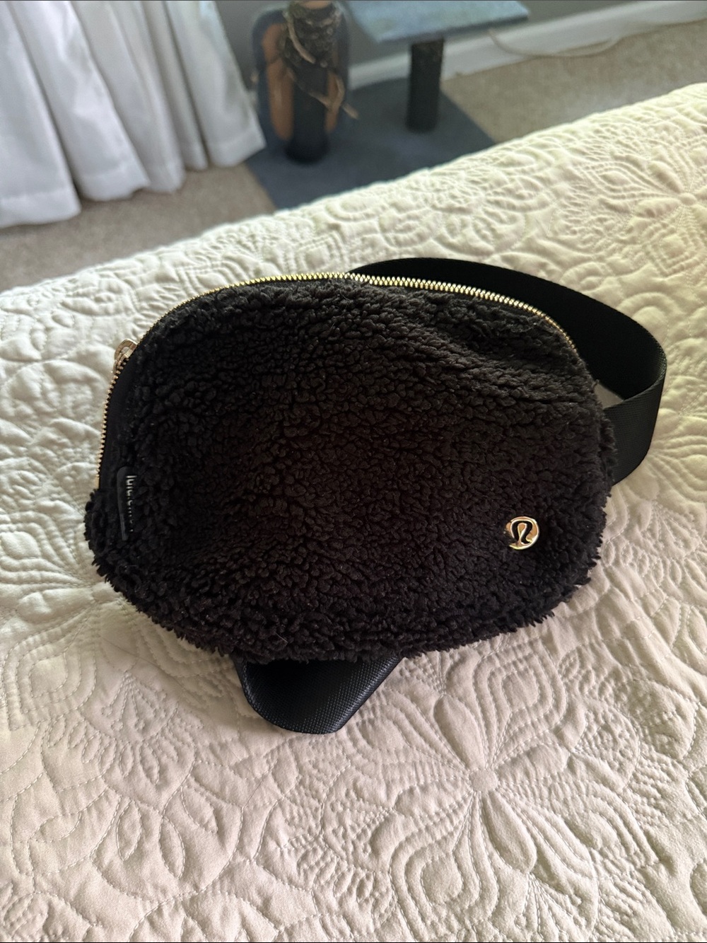 lululemon athletica Black Sherpa Crossbody Belt Bag